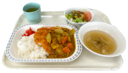 ランチメニューカツカレー